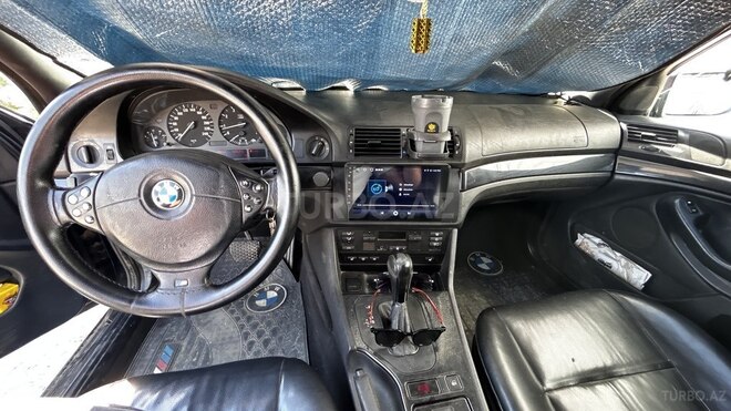 BMW 523-8