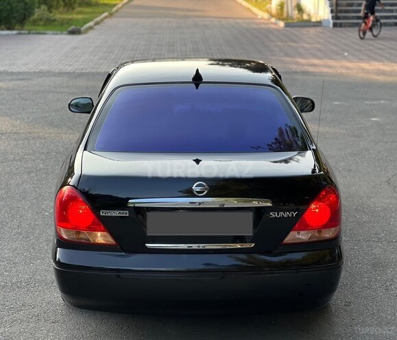 Nissan Sunny-4
