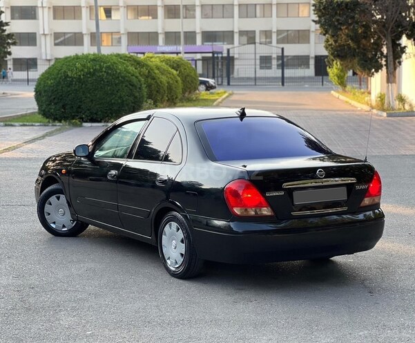 Nissan Sunny-6