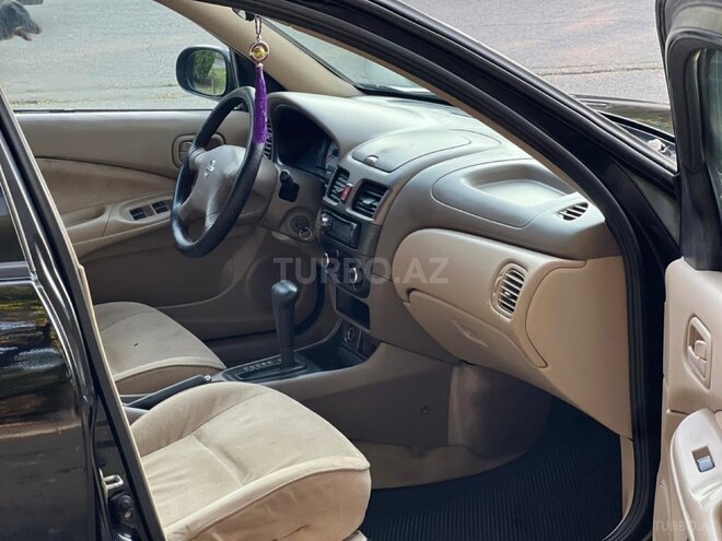 Nissan Sunny-14