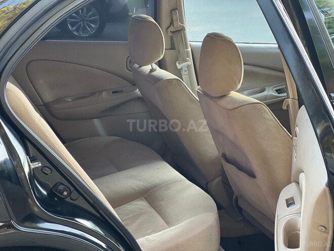 Nissan Sunny-16