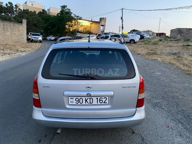 Opel Astra-8