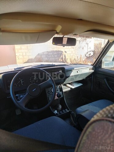 LADA (VAZ) 2107-4