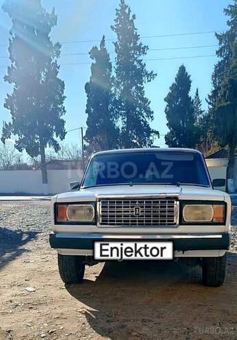 LADA (VAZ) 2107-1