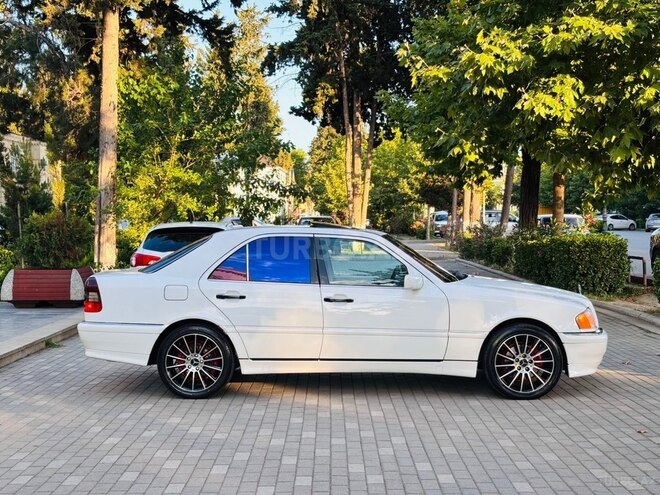 Mercedes C 230-6
