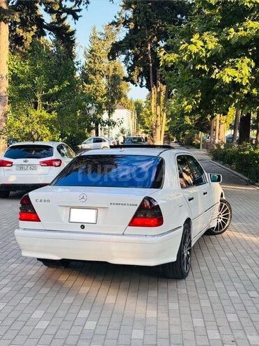 Mercedes C 230-8