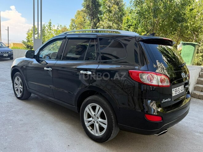 Hyundai Santa Fe-4