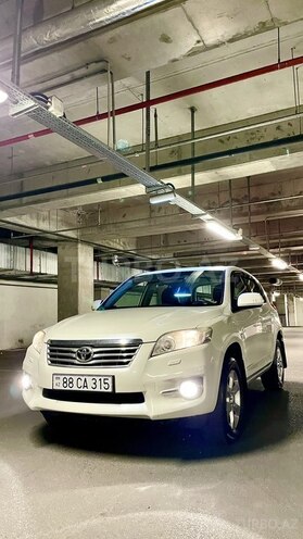 Toyota RAV4-2