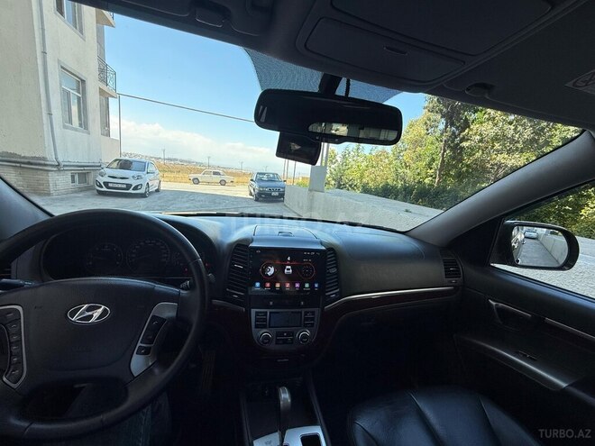 Hyundai Santa Fe-6