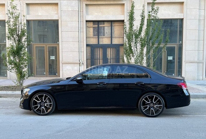 Mercedes E 300-13