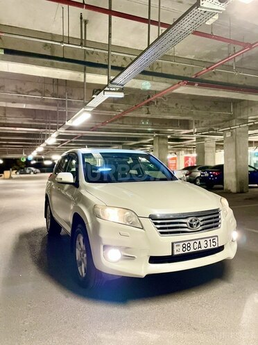 Toyota RAV4-3
