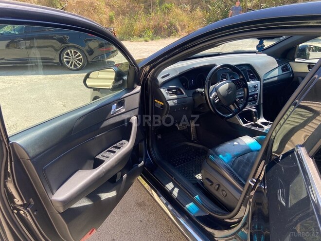 Hyundai Sonata-2