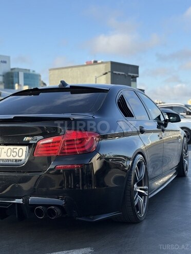 BMW 528-9
