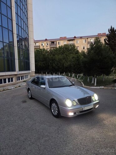 Mercedes E 220-5