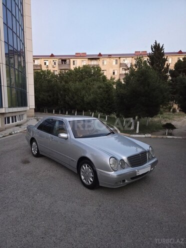 Mercedes E 220-6