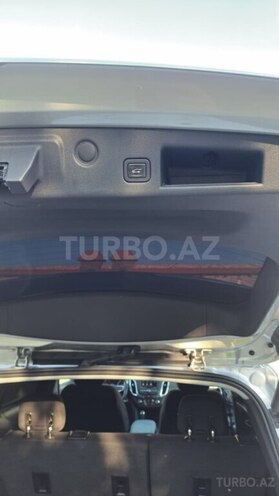 Chevrolet Equinox-12