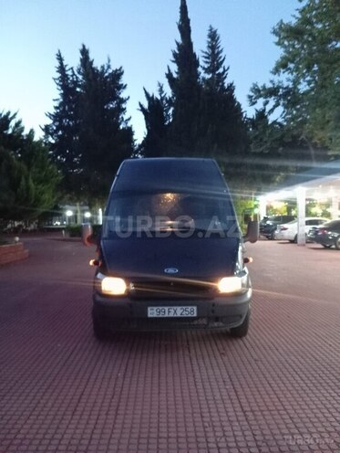 Ford Transit-1