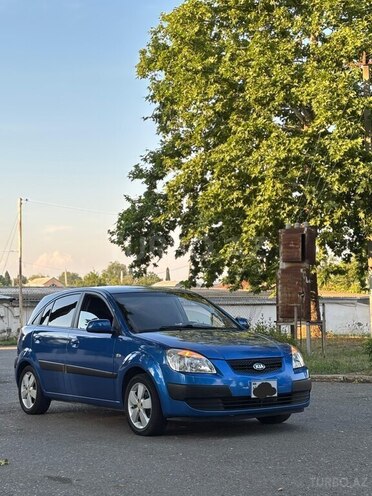 Kia Rio-1