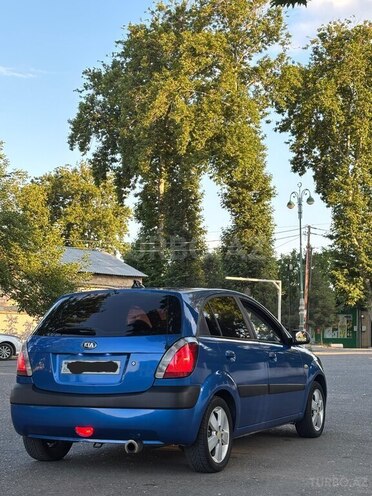 Kia Rio-4