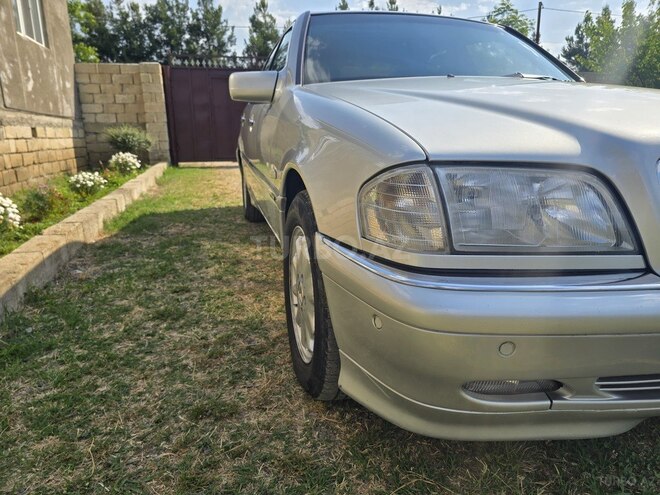 Mercedes C 240-13