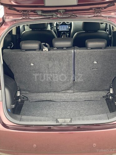 Nissan Note-7
