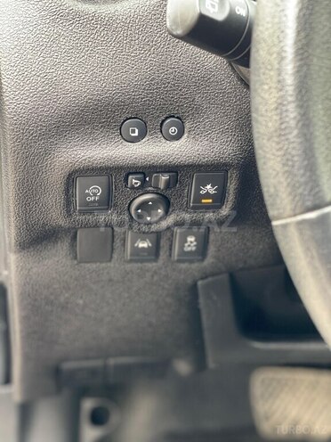 Nissan Note-9