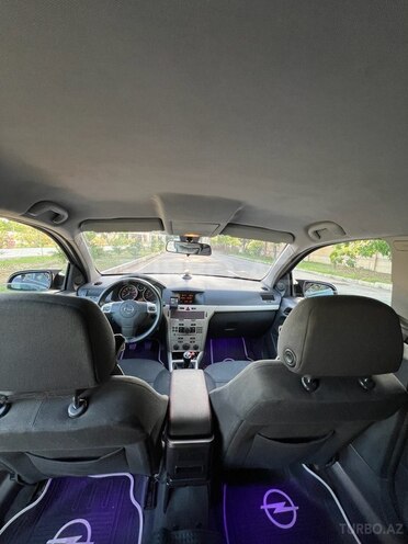 Opel Astra-12