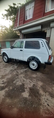 LADA (VAZ) Niva-9