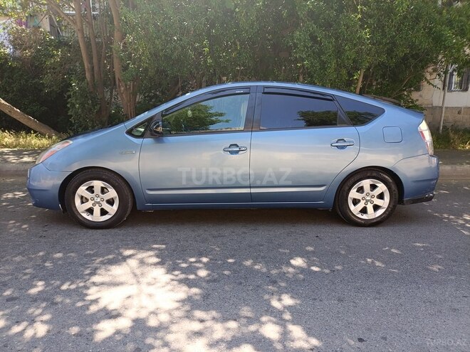 Toyota Prius-3