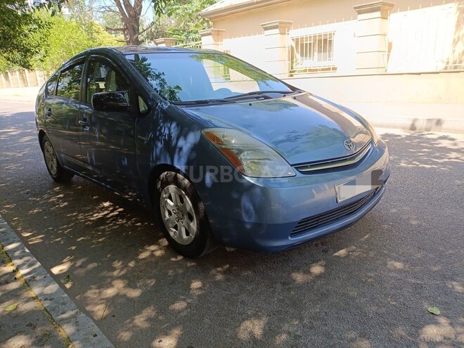 Toyota Prius-4