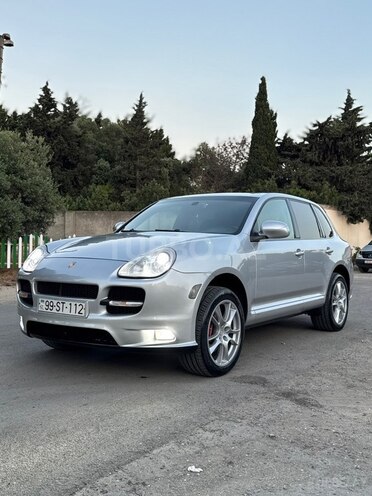 Porsche Cayenne S-2