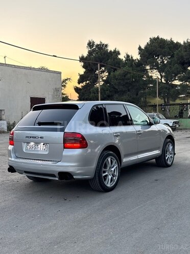 Porsche Cayenne S-4