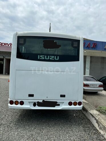 Isuzu Ecobus-5