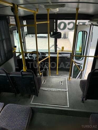 Isuzu Ecobus-2