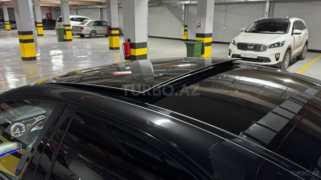 Mercedes E 300 4MATIC-13
