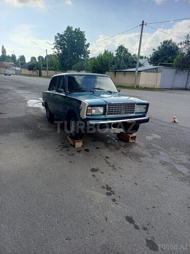 LADA (VAZ) 2107-1