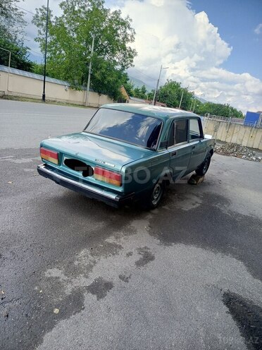LADA (VAZ) 2107-2