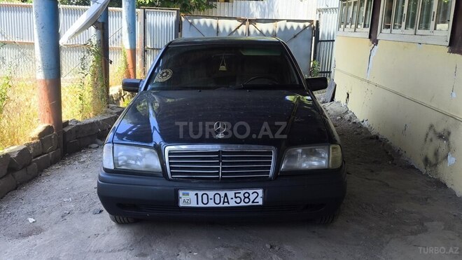 Mercedes C 220-1