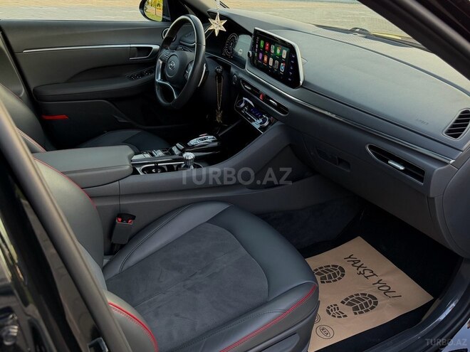 Hyundai Sonata-14