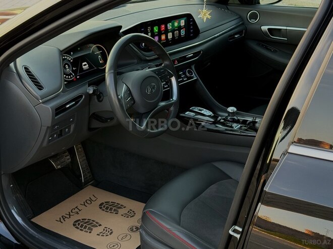 Hyundai Sonata-12