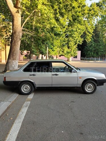 LADA (VAZ) 21099-4
