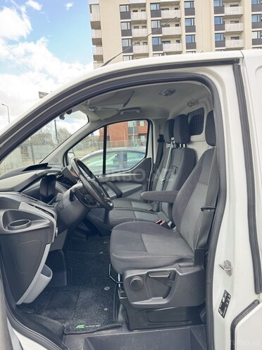Ford Transit Custom-3