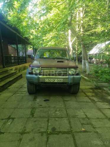 Mitsubishi Pajero-1
