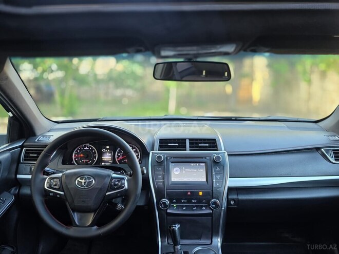 Toyota Camry-6