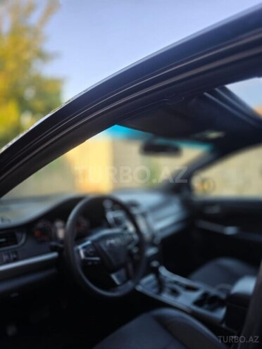 Toyota Camry-10