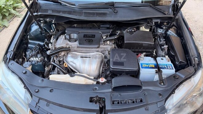 Toyota Camry-13