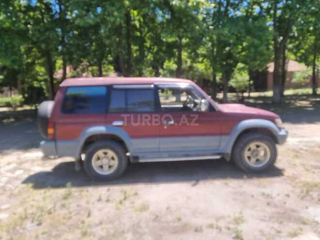 Mitsubishi Pajero-3