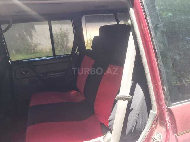 Mitsubishi Pajero-7