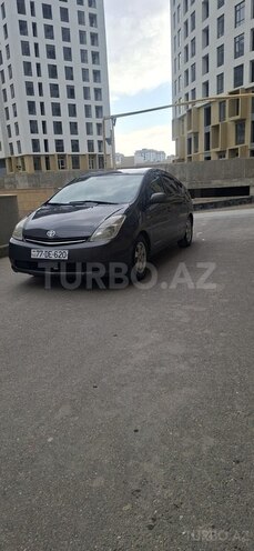 Toyota Prius-4