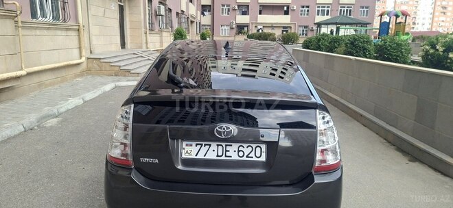 Toyota Prius-18